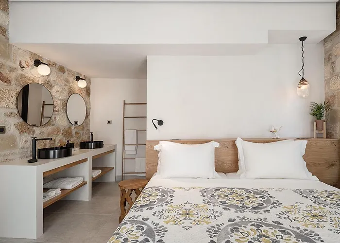 Living Ханья (Крит)