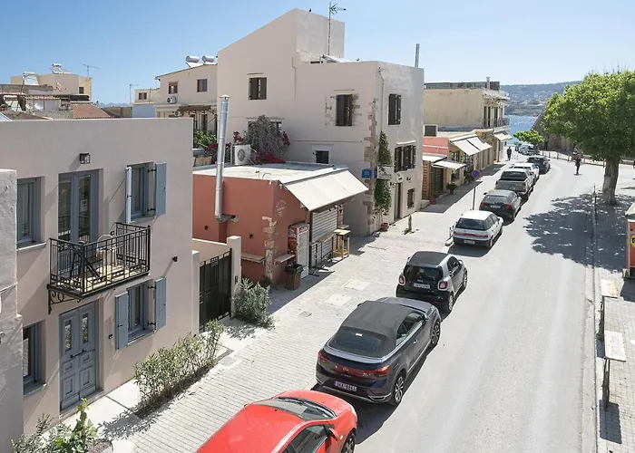 Living Chania (Crete)